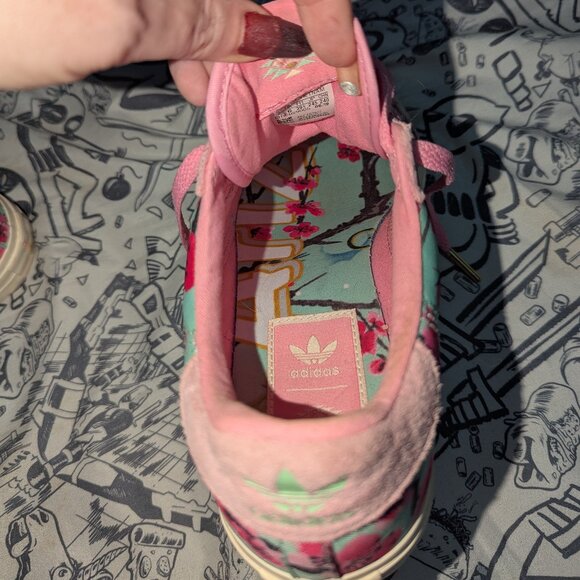 RARE Limited Edition Adidas x Arizona Tea Green Tea Sneakers - Picture 4 of 9